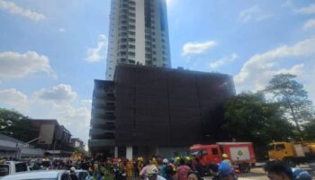 Пожар запер жителей в 38-этажном кондоминиуме Бангкока (видео)