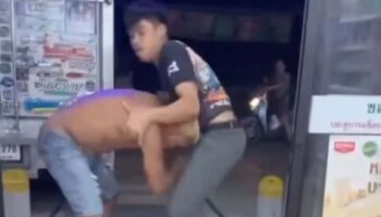 Пьяный бывший чемпион Таиланда по боксу избит в драке в магазине