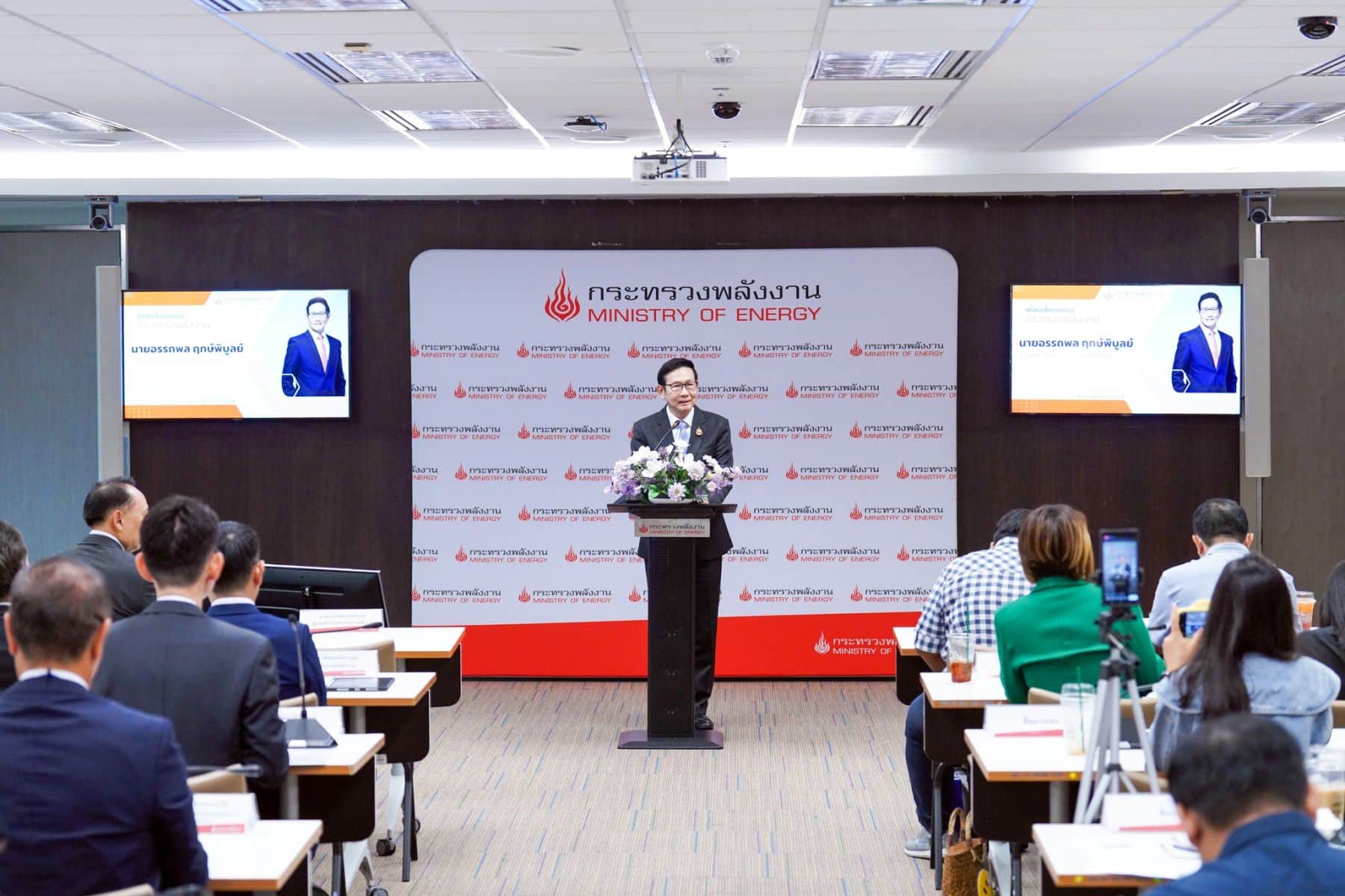 Таиланд делает крупные ставки на солнечную энергию для ускорения достижения цели углеродной нейтральности