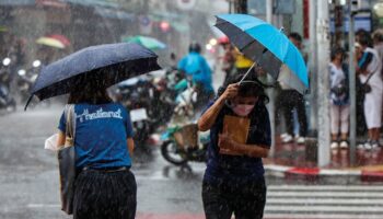 Таиланд уклоняется от шторма Матмо, но дождь обрушивается на регионы