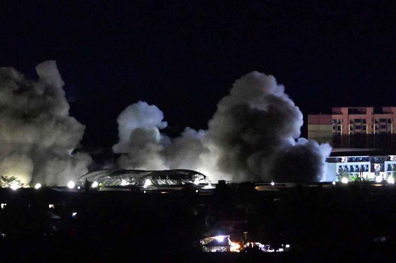 Таиландская полиция проверяет более 1,000 иностранцев, которые бегут из кампусов мошенничества в Мьянме.