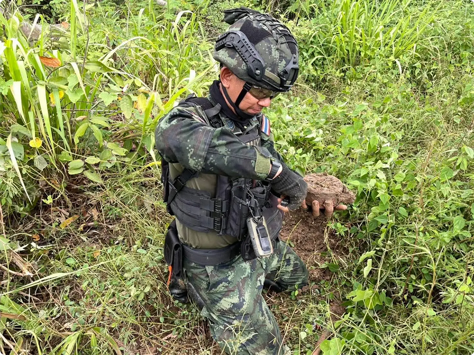 Тайская армия обнаружила активные мины недалеко от границы с Камбоджей в районе Сакэо