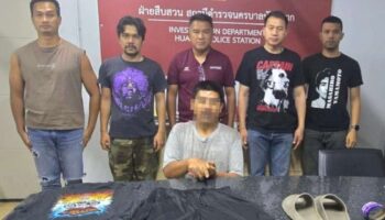 Тайский мужчина потерял пальцы после того, как сосед подложил бомбу на его мотоцикл