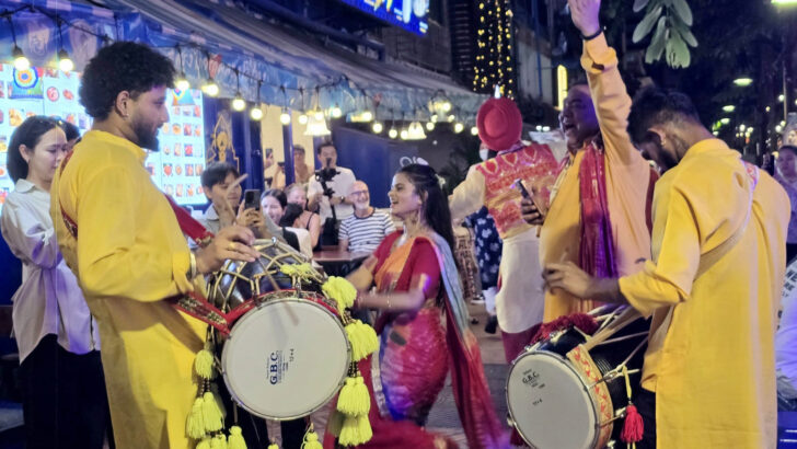 Фестивалю Дивали в Бангкоке, который стремится засиять на мировой арене