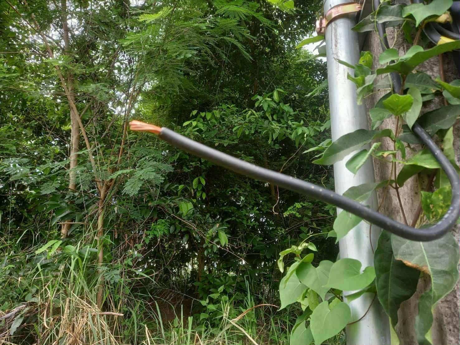 Шоссе Чонбури погрузилось в темноту после кражи трансформатора