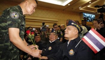 Бывший командующий северо-восточной армией пропустил заседание сенатской панели из-за заявления о перемирии