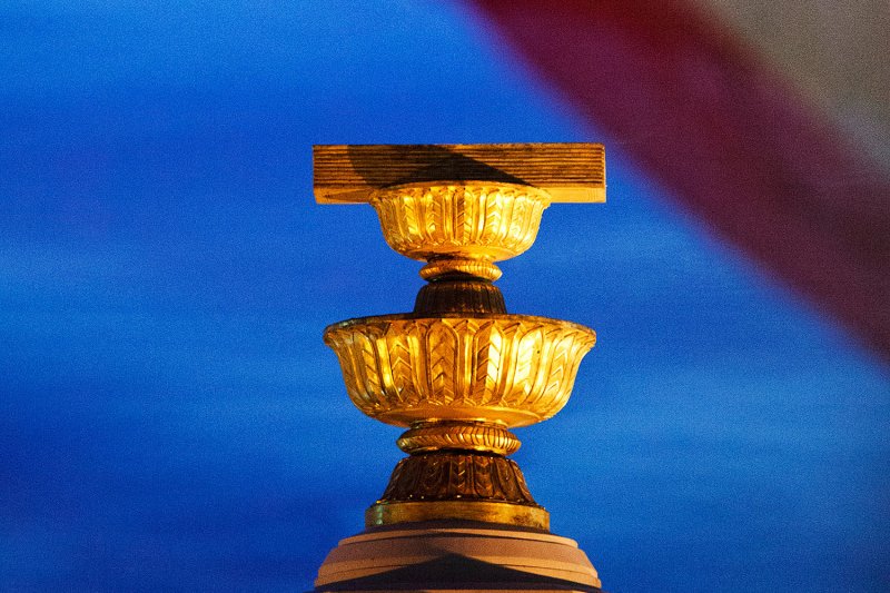 Второе чтение должно быть завершено 'к концу месяца'