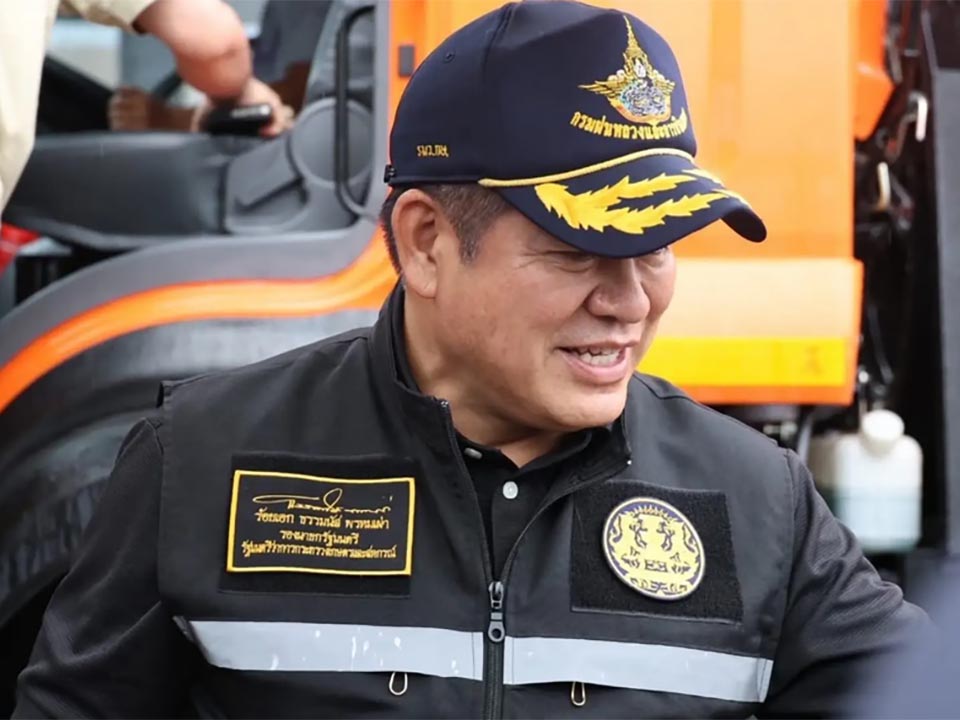 Заместитель премьер-министра Тхаммат приказывает незамедлительно оказать помощь в виде продовольствия и воды затопленным южным районам