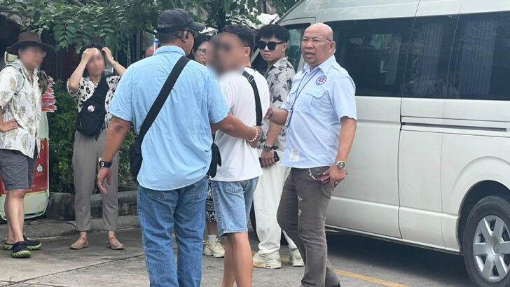 Китайский нарушитель миграционного режима арестован в Паттайе за работу нелегальным гидом