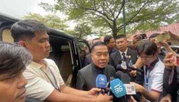 Министр обороны Таиланда настаивает на том, что храм Та Квай принадлежит Таиланде и требует вывода Камбоджи.