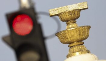 Недостаток ясности задерживает план составления конституции