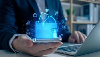 Оптимизация стратегий управления наличными в нескольких валютах в Сингапуре