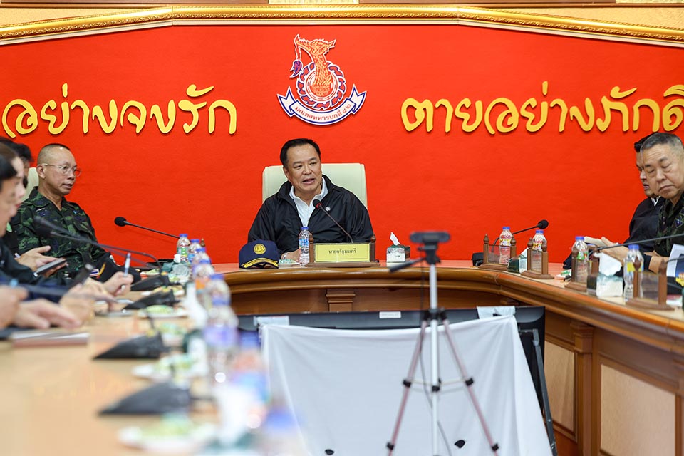 ПМ Анутин отдаёт приказ о срочном восстановлении в Хат-Яй, приоритизируя достоинство жертв наводнения