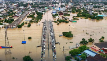 Тайланд запускает план восстановления после наводнения, так как ущерб превысил 310 миллионов долларов