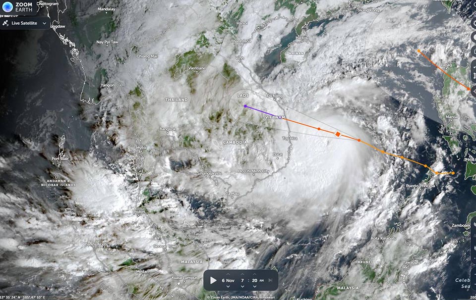 Тайфун Калмаеги обрушился на Вьетнам, принес сильные дожди в 57 провинций Таиланда до 9 ноября