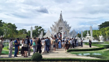 Храм Тхавай в Чианграе удвоил плату за вход для иностранных туристов