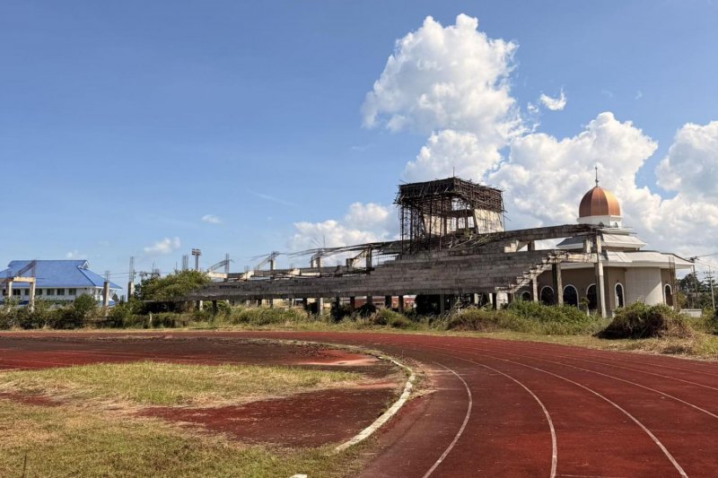 PP нацеливается на заброшенный проект 'Стадион на 100 лет'