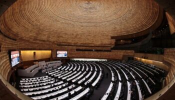 Амло расширяет круг лиц, занимающих политические посты