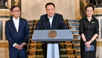 Анутин говорит, что Таиланд действует в самозащите после нарушения Камбоджей соглашений, ищет четкие условия прекращения огня через США.