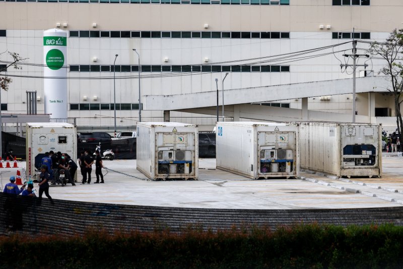 Власти настаивают, что число жертв наводнения не превысит 1,000