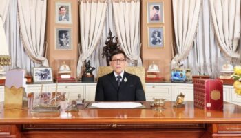 Его Величество Король обращается с новогодним поздравлением, призывает к национальному единству