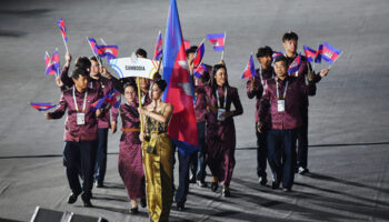 Камбоджа отозвала всю свою команду с Игр Юго-Восточной Азии в Таиланде, ссылаясь на пограничные столкновения.