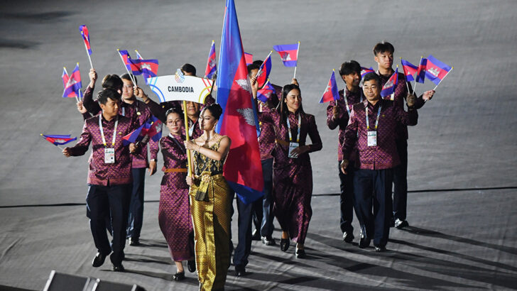 Камбоджа отозвала всю свою команду с Игр Юго-Восточной Азии в Таиланде, ссылаясь на пограничные столкновения.