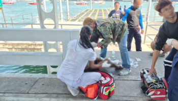 Камбоджийский мужчина с тяжелыми ожогами ищет лечение в Паттайе