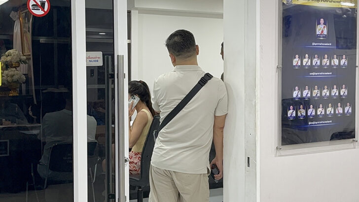 Китайский турист сообщает о краже наличных трансгендерными женщинами в Паттайе