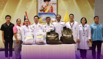 Королевские гуманитарные пакеты Его Величества достигают жителей, пострадавших от наводнений, в Сонгкхле