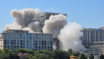 Мьянма сносит центр мошенничества в специальной экономической зоне Шве Кокко, в то время как Таиланд репатриирует подозреваемых китайских мошенников