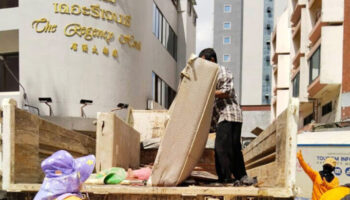 Наводнение уничтожает годовой туристический доход Хатьяй на конец года