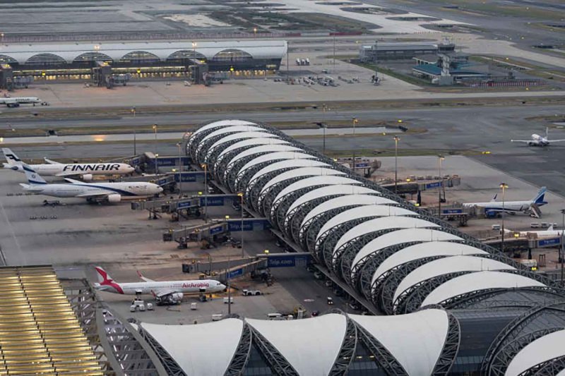 Новые ограничения на дроны одобрены после появлений в аэропорту