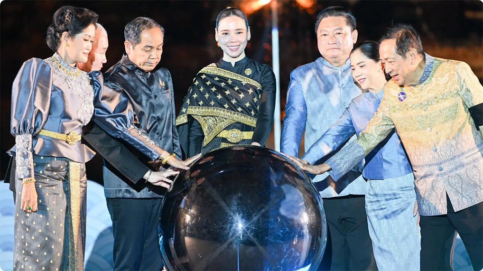 Ночной наследственный туризм освещает Аюттхайю с инициативой «Ayutthaya Nawa»