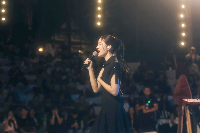 Певица жалуется, что ее лицо использовано для создания контента с дипфейками порнографического характера