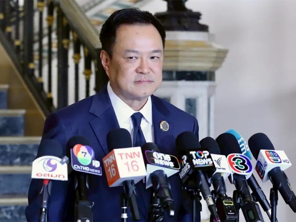 Премьер-министр Анутин призывает к терпению, так как продолжаются переговоры по тайско-Камбоджийской границе