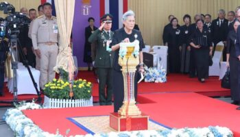 Принцесса Сириндхорн открывает Ярмарку Красного Креста 2025 года в честь 69 лет сострадания Королевы-Мать