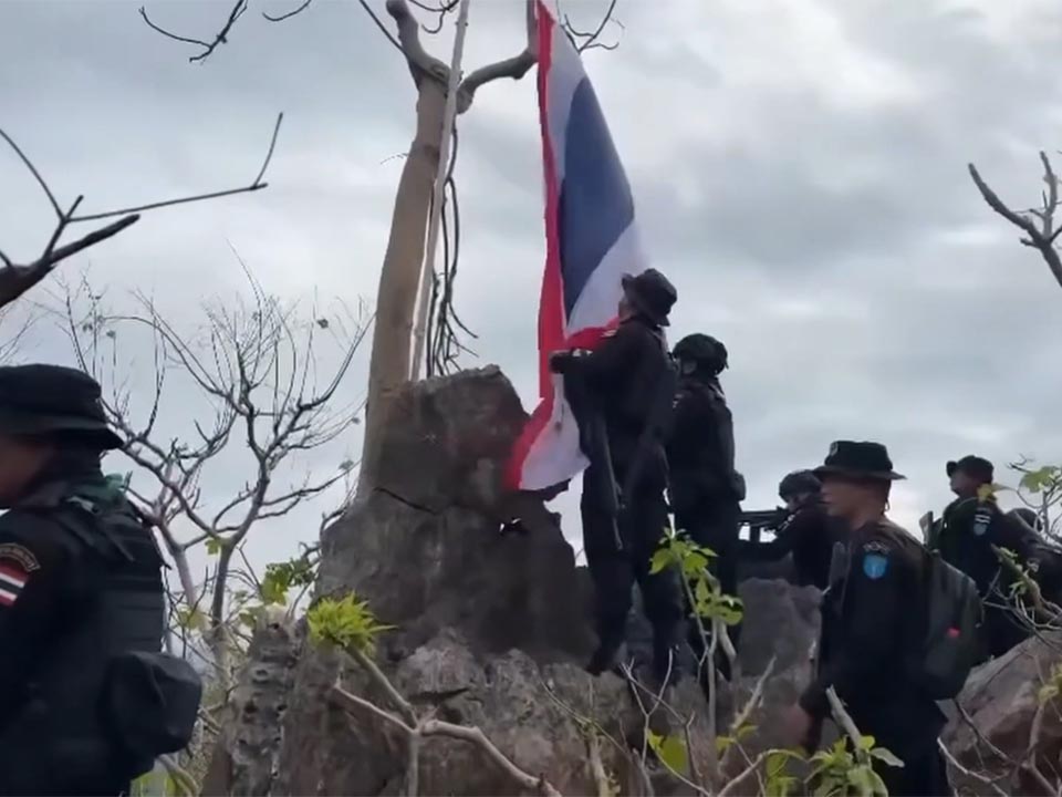 Столкновения на тайско-камбоджийской границе обостряются в Са Каео, так как бои продолжаются четвертый день