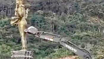 Таиланд сталкивается с последствиями после разрушения статуи