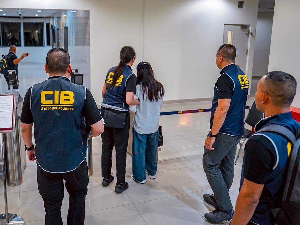 Таиландская полиция арестовала женщину, обвиняемую в торговле дочерью в Японию