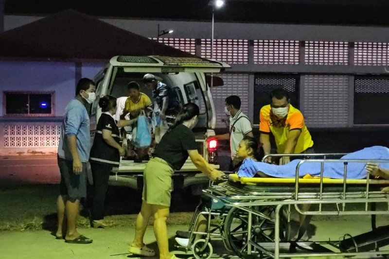 Тайский солдат убит, 4 ранены, так как Камбоджа возобновляет атаки