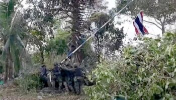 Тайский флот вновь контролирует Бан Сам Ланг в Трат, введен комендантский час для обеспечения безопасности границы