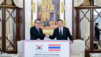 Южная Корея предоставляет помощь в восстановлении после наводнения Таиланду после переговоров в правительственном доме