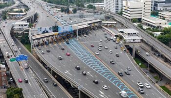 EXAT предлагает бесплатные поездки по ключевым автомагистралям по всей стране в это День отца