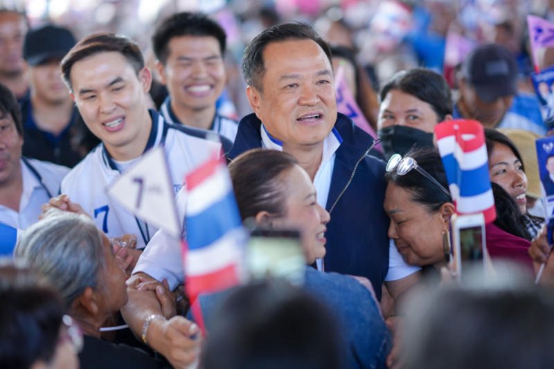 Анутин проходит по тропе на северо-востоке, подчеркивает достижения правительства