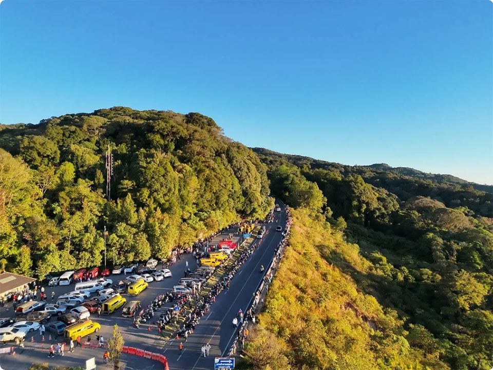 Более 500,000 посетителей приезжают в национальные парки Таиланда во время новогодних праздников