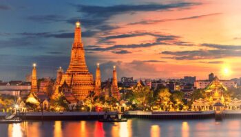 Ват Арун вводит более строгие правила для фотографирования храма