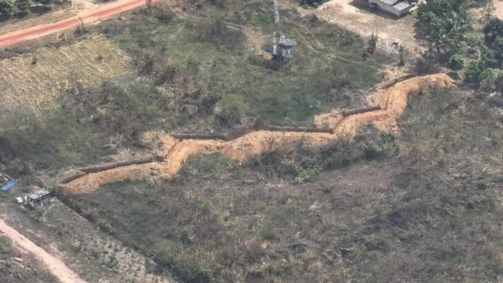 Камбоджа выкапывает окопы возле границы с Тратом