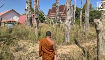 На территории тайского храма в сухой сезон возникает загадочный источник