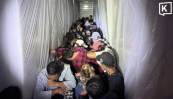 Полиция перехватила грузовик, в котором находились 37 нелегальных камбоджийцев